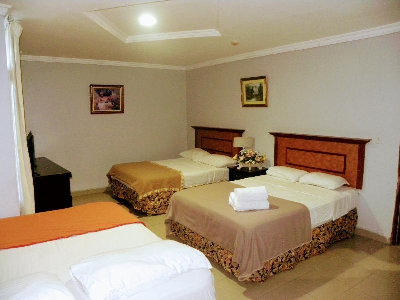 Meryland Hotel Colon Extérieur photo